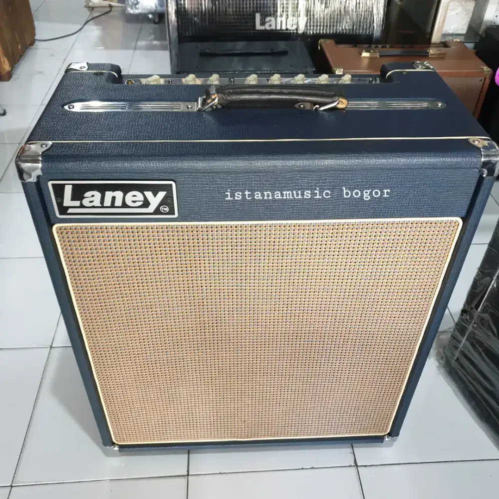 Amplifier LANEY LionHeart made in UK Inggris