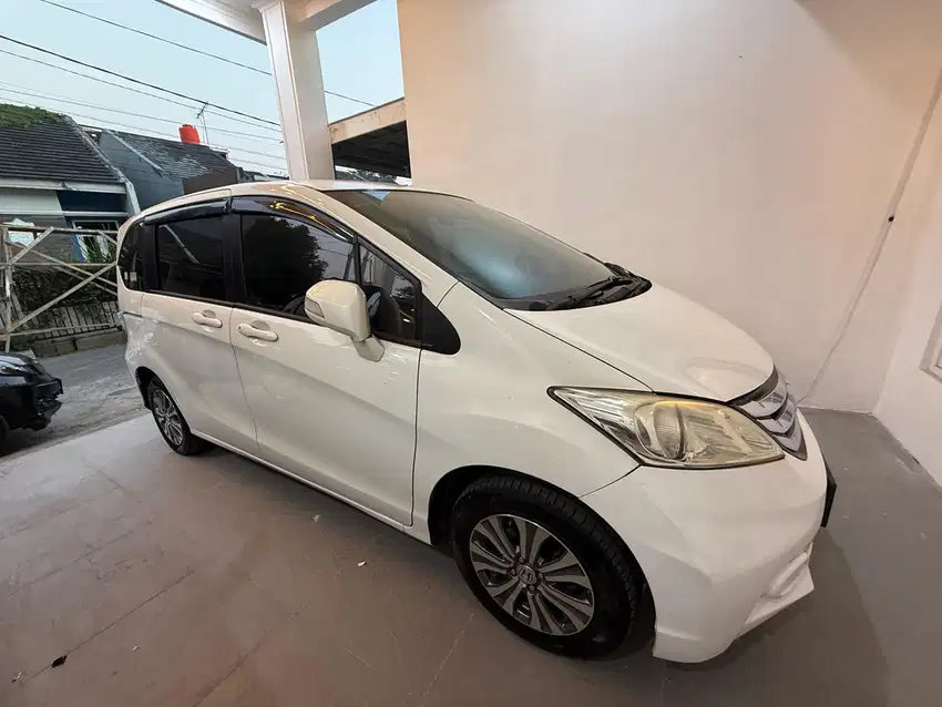 Honda Freed 2015 Bensin