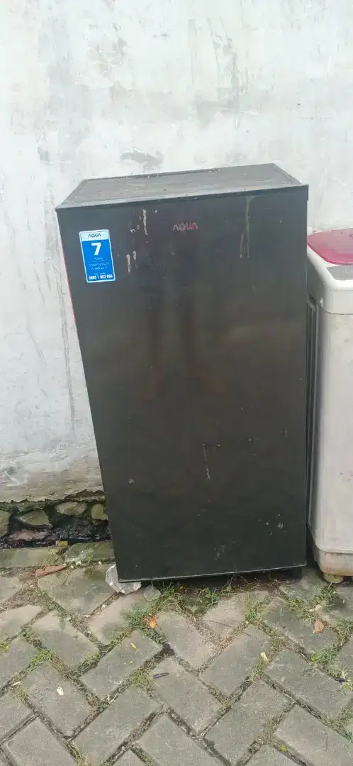 Service Ac,Mesin Cuci,Kulkas,Pompa Air dan Bongkar Pasang AC.