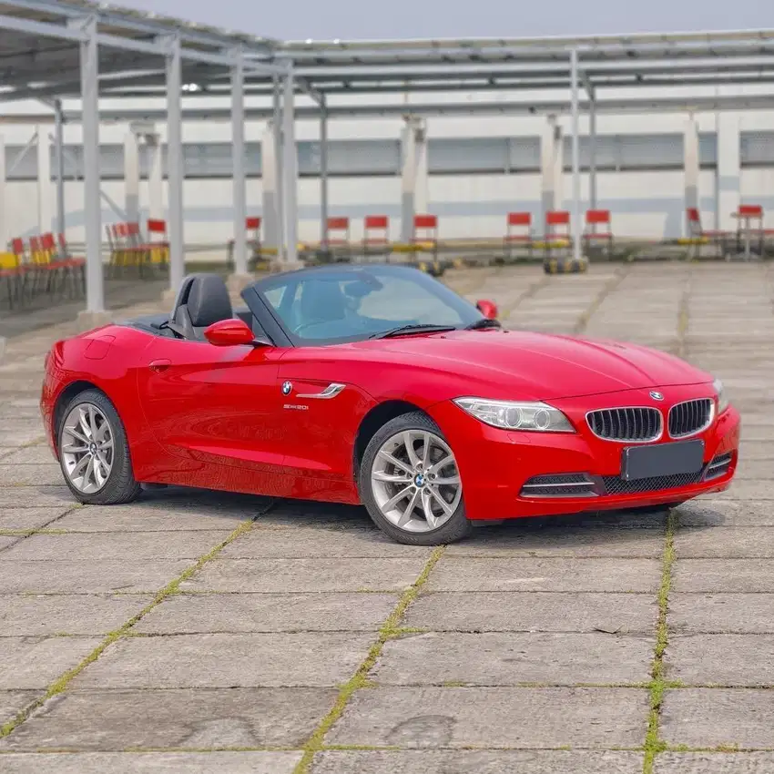 RARE KM LOW !! BMW Z4 SDRIVE 20i CBU 2014 AT MDL 2013/2015