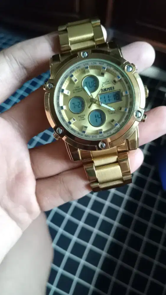 Jam tangan Gold mewah, ukuran besar,anti air