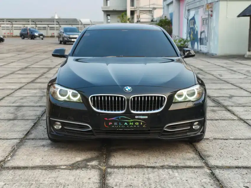 BMW 520 i f10 modern luxury 2017 speedometer digital
