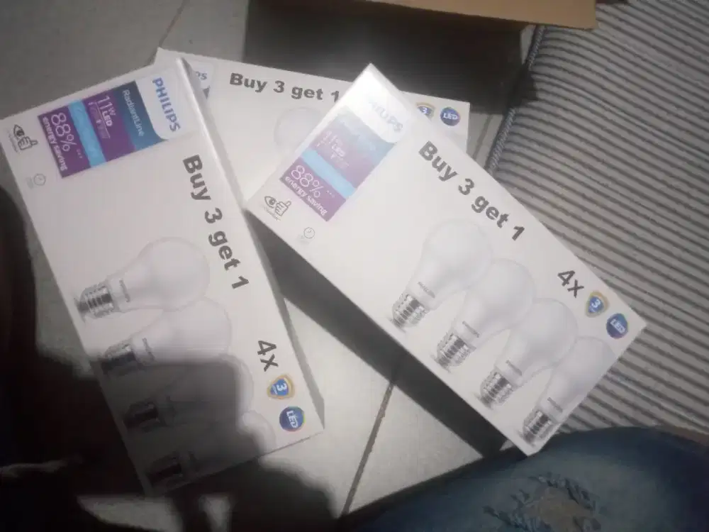 Lampu philips 11 watt baru