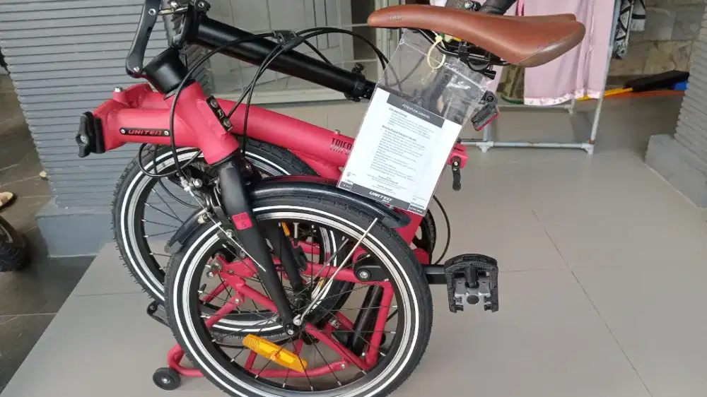 Sepeda united trifold