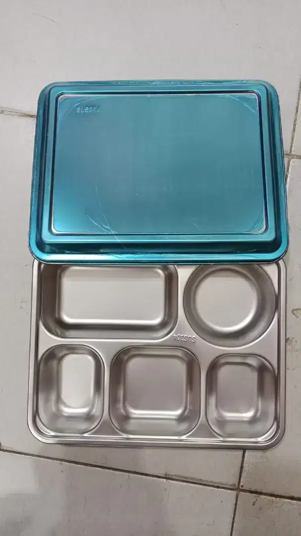 foodtray dan pengikat foodtray isi 5 dan 10