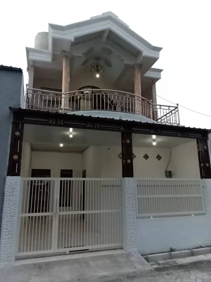 Jual rumah dekat royal emran