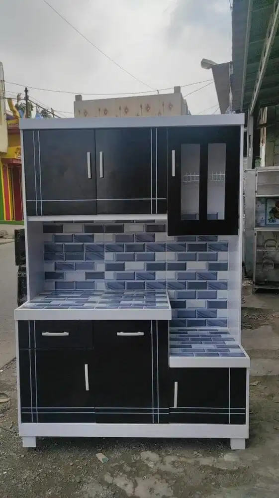 Lemari Dapur 3 Pintu