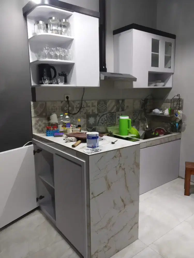 Kitchenset lemari dapur atas bawah