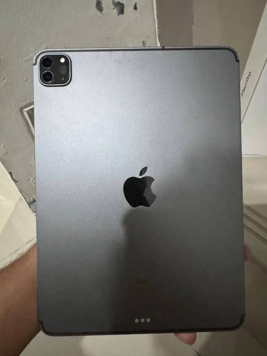 JUAL CEPAT IPAD PRO (11 INCH) GENERASI KE 2