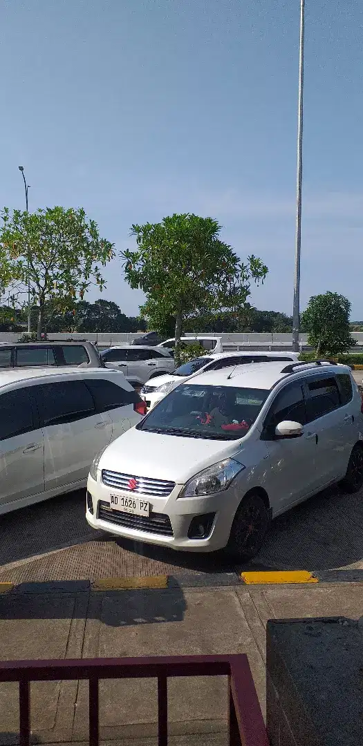 Ertiga manual 2013 pribadi good condition