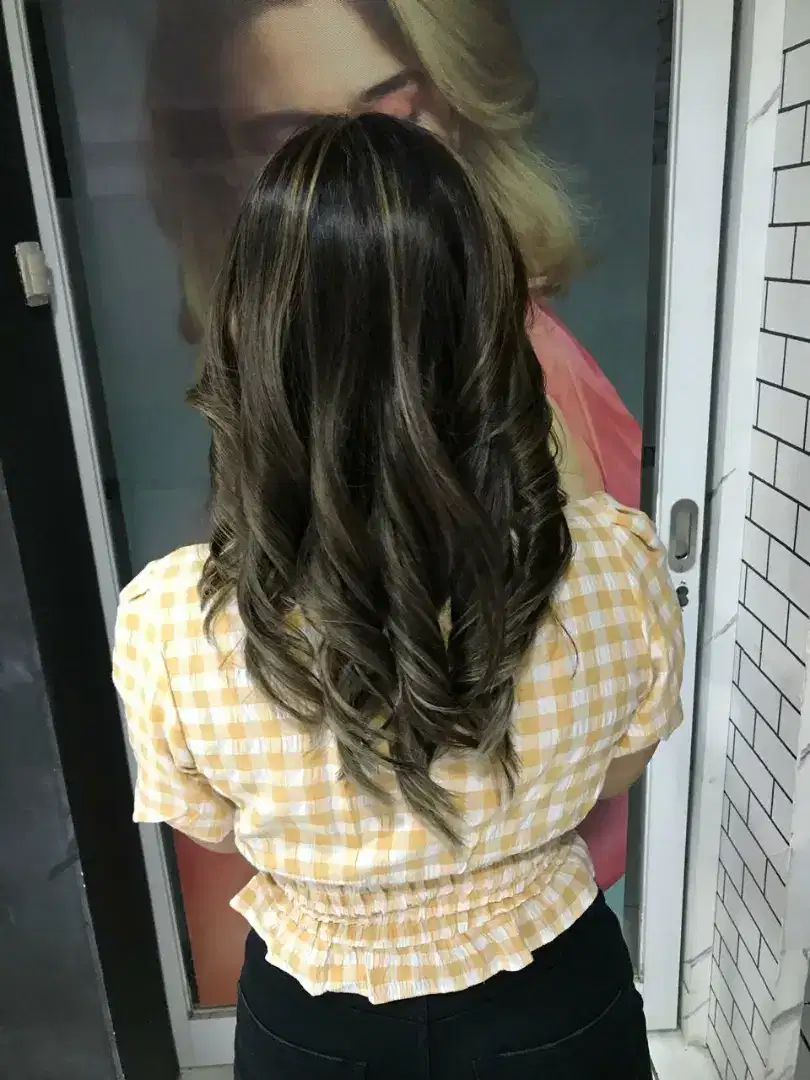 Di cari stylist wanita