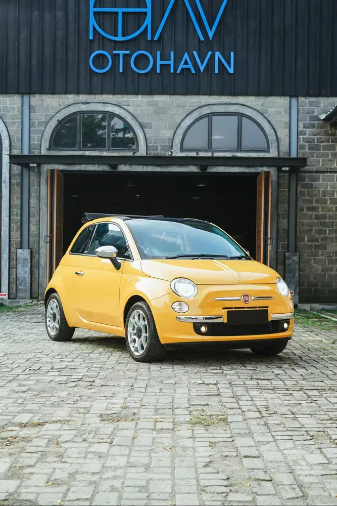 2015 FIAT 500c Lounge Cabrio 11 Rb KM OTO 888
