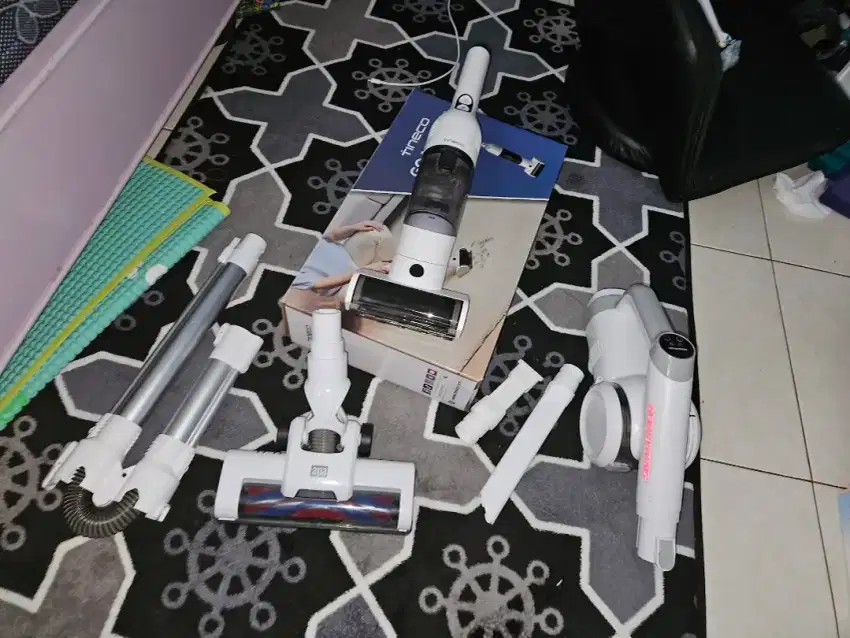 JUAL SEPAKET Vacuum Cleaner Tineco Go Mini Pet + Vacuum merk APA