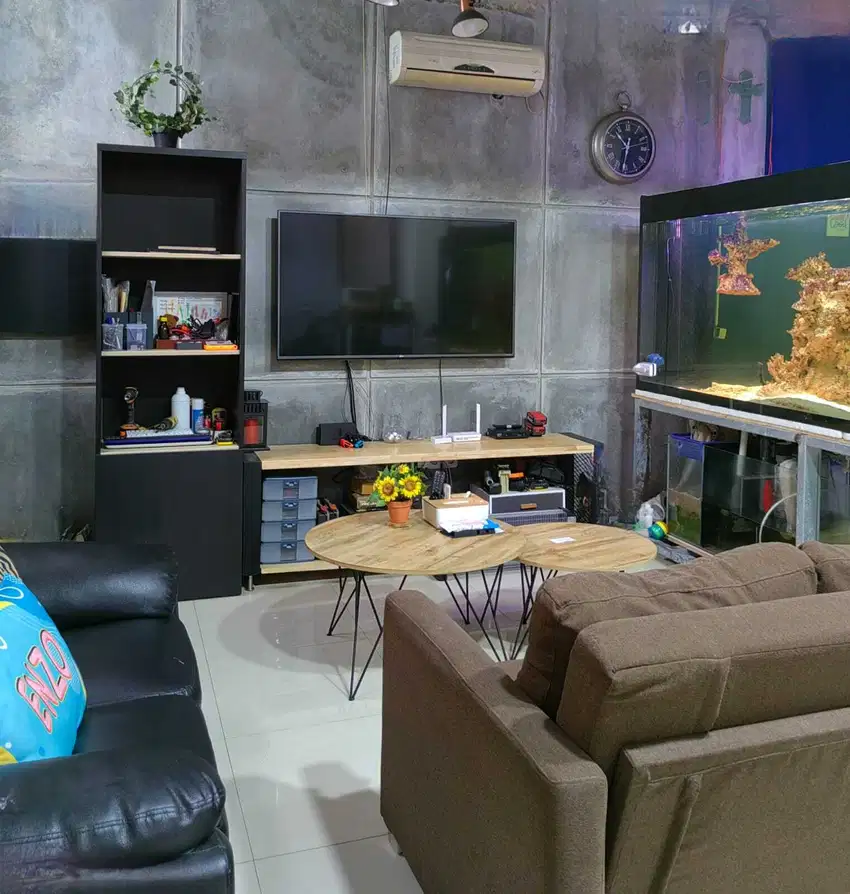 Rumah Tinggi Dari Jalan Ada Lift Barang di BCS Kelapa Gading