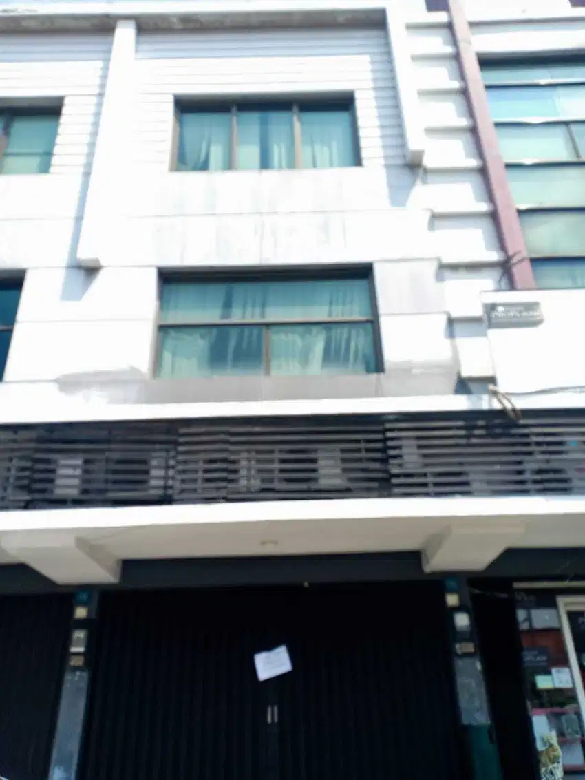 Ruko Tangerang Tangcity Mall hadap jalan raya beauty kecantikan skin