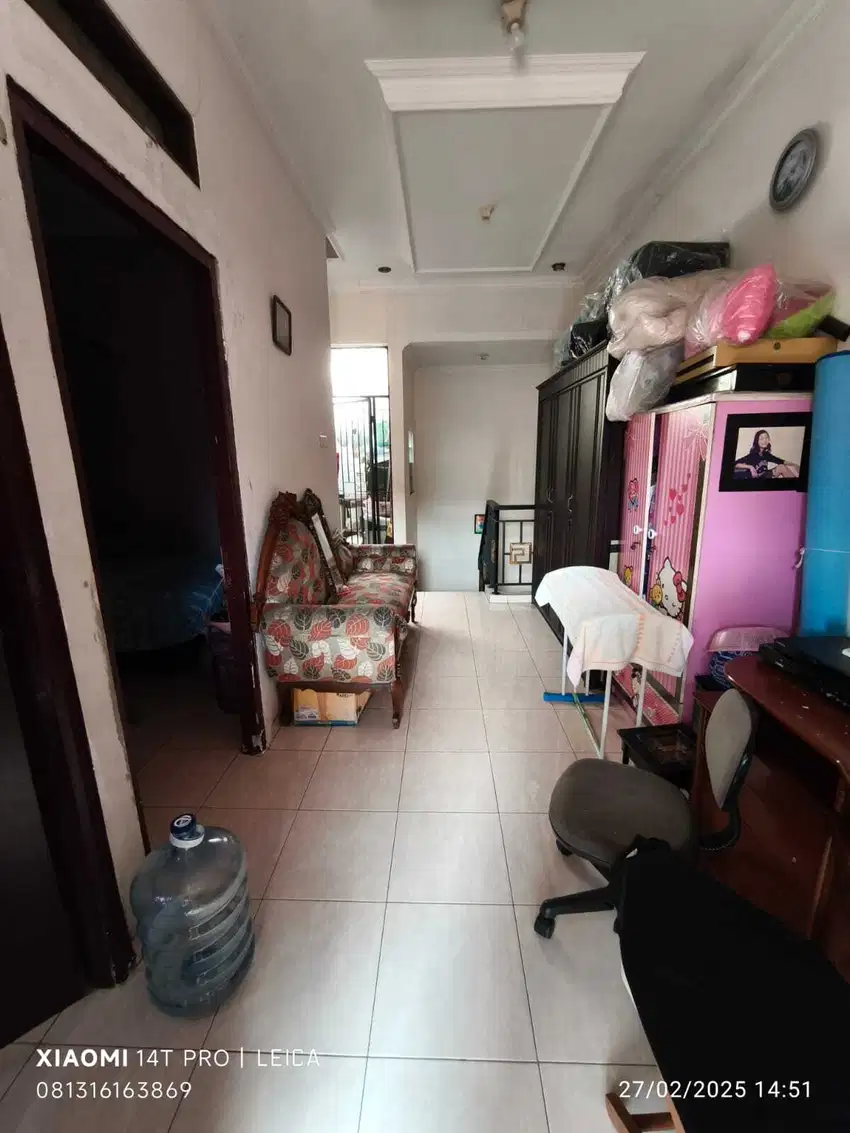 Rumah Otista Dekat Jalan Raya dan Stasiun Tebet Terminal Kp Melayu