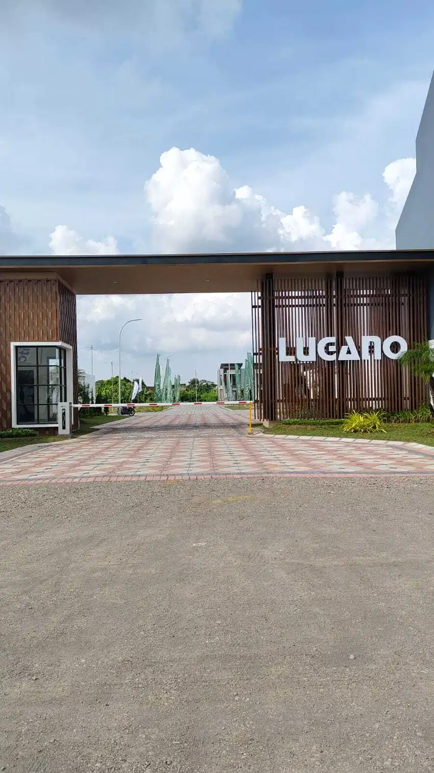 DP 0%! Rumah Mewah 2 Lantai Sidoarjo : Perum Safira Garden New Type