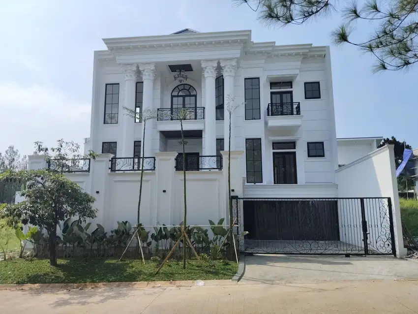 Dijual rumah mewah siap huni swiming pool di sentul city