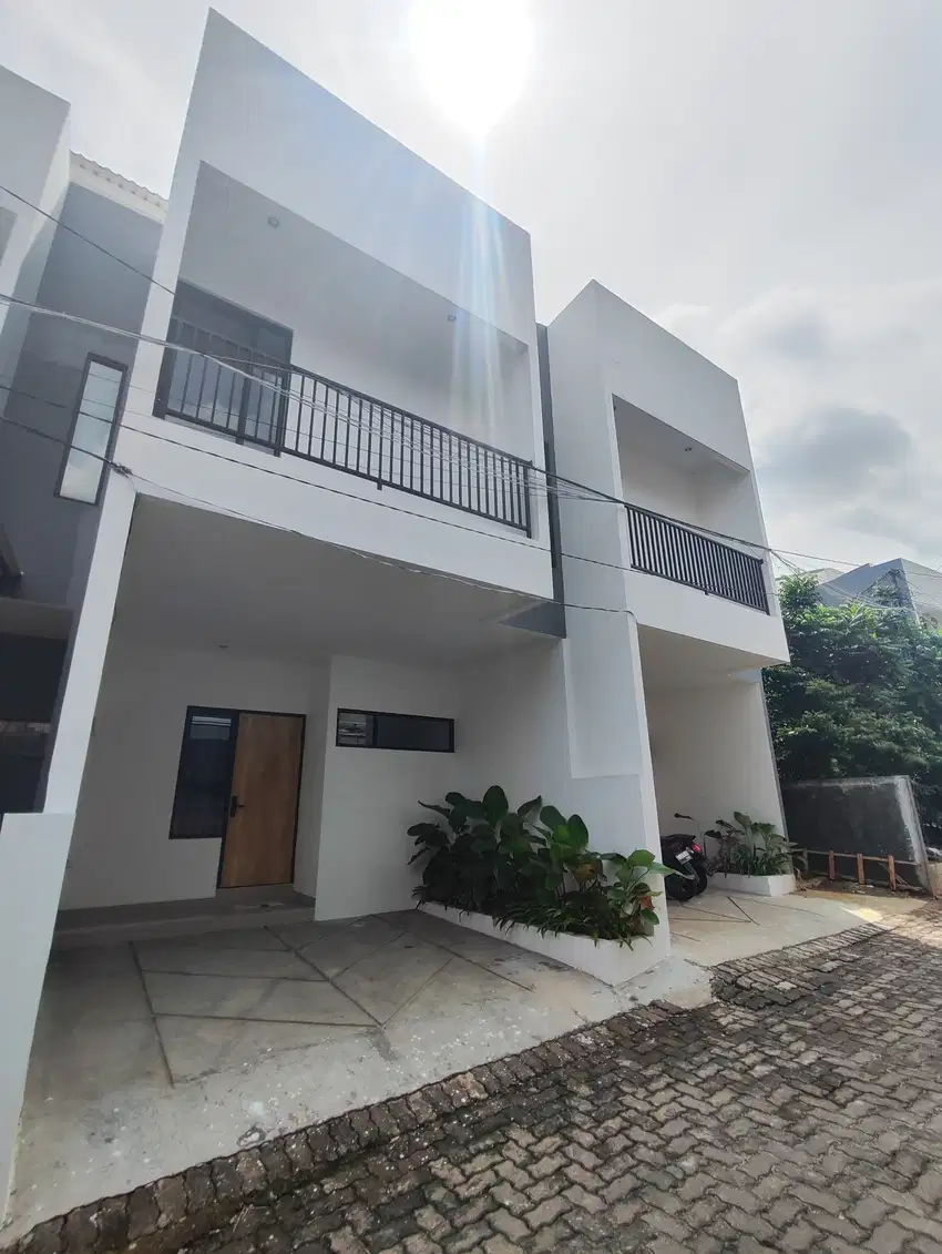 Rumah Baru Modern Minimalis Dp 0 hanya 2 Juta di Ciracas Jakarta Timur