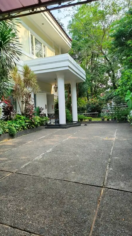 Dijual rumah siap huni di jalan wijaya kebayoran baru