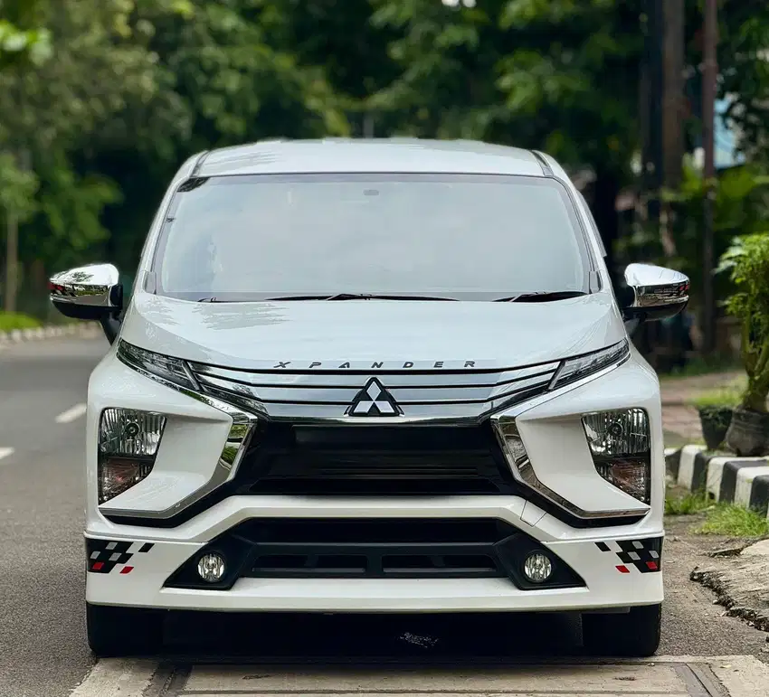 Mitsubishi Xpander 1.5 ultimate limited AT 2019/2020 putih