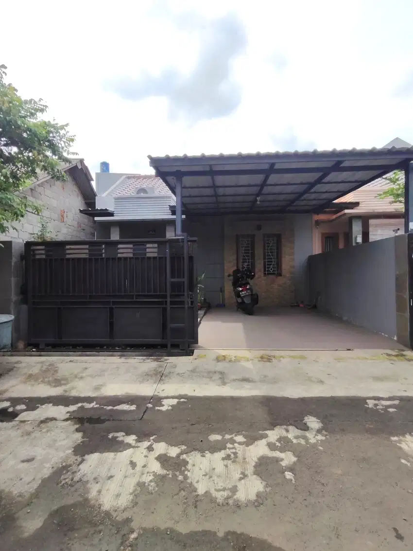 DIJUAL RUMAH  TERAWAT SIAP HUNI DI BAMBU APUS - CIPAYUNG