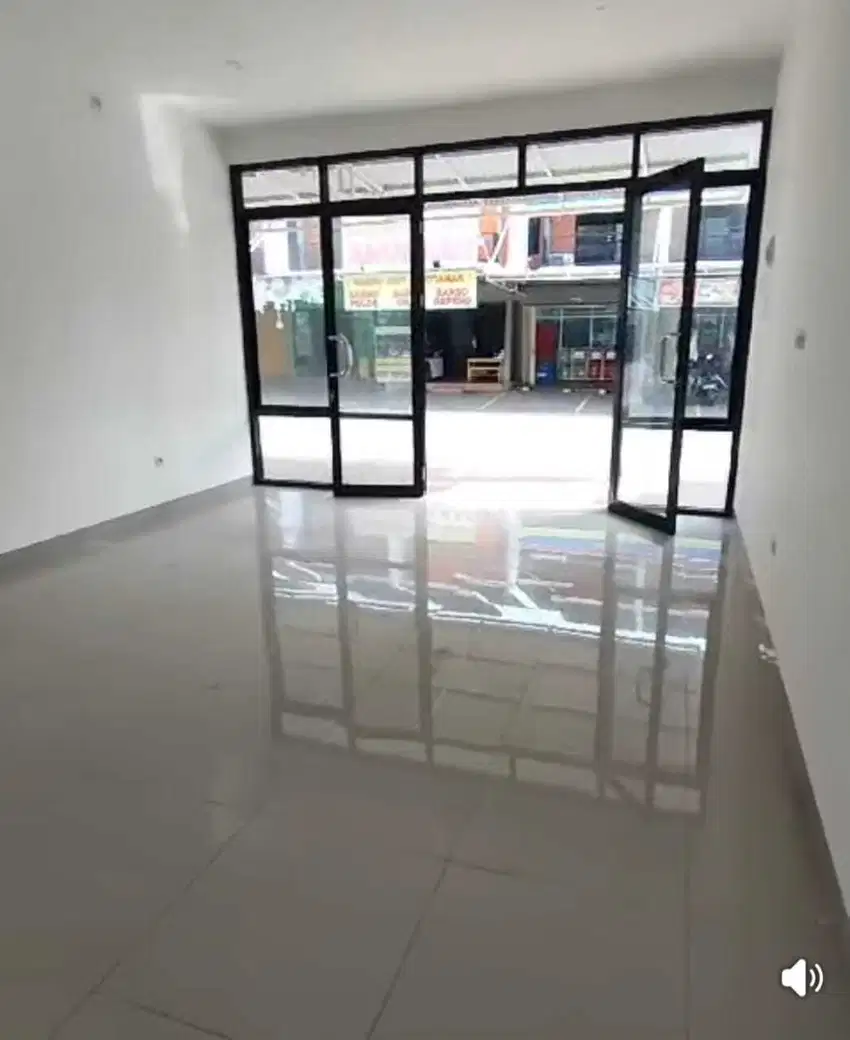 RUKO 2 LANTAI MURAH LOKASI KARAWACI STRATEGIS NEMPEL LIPPO KARAWACI
