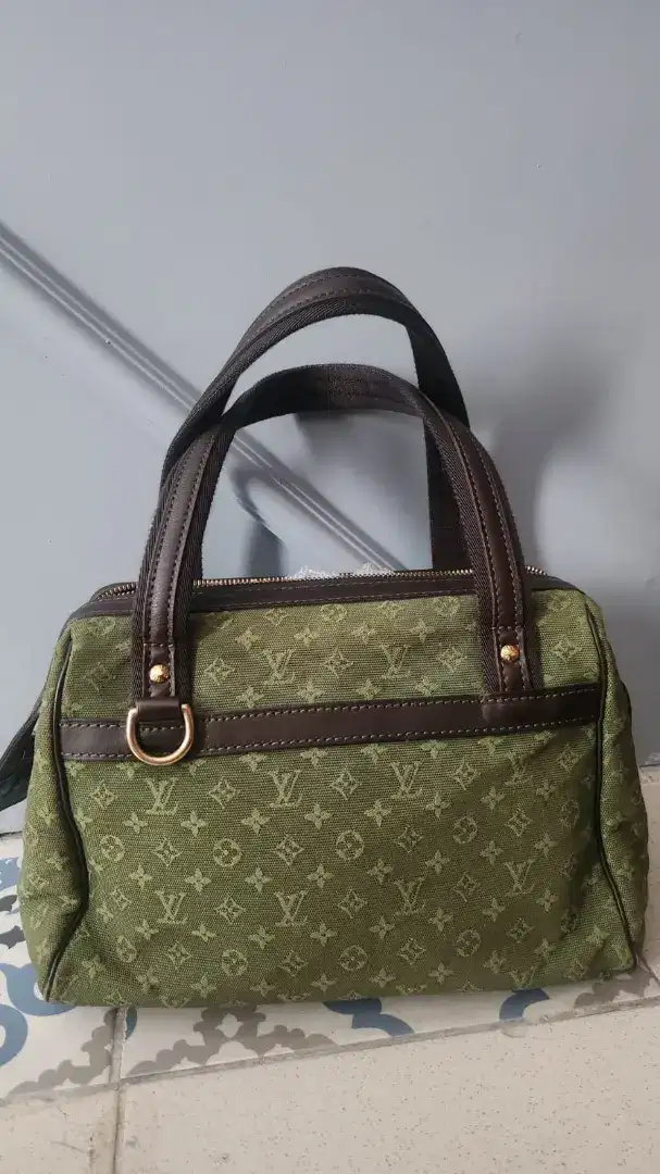 Louis vuitton green minilin good cond