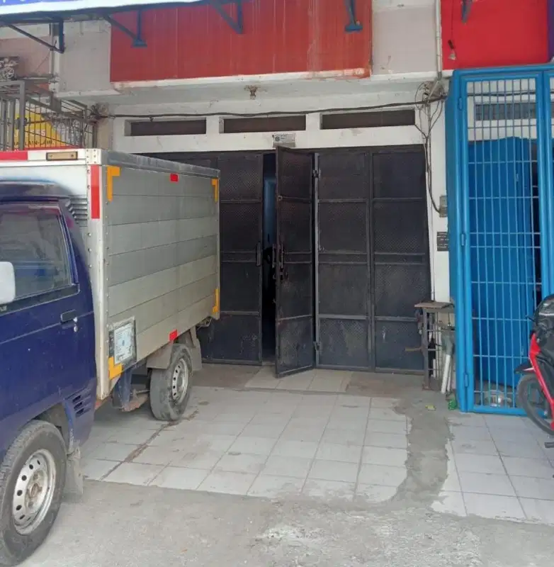 ruko 3 lantai kresek duri kosambi jalan raya