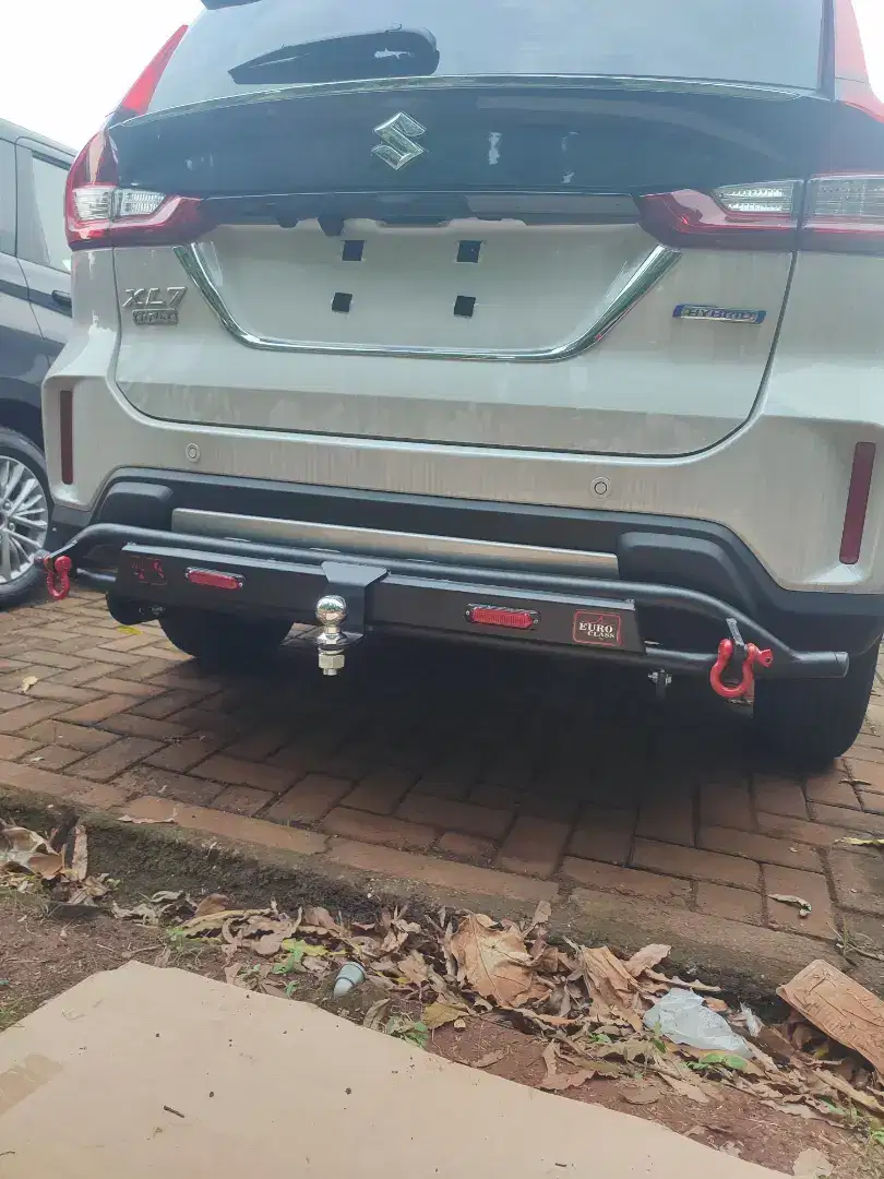 Toing / Tanduk belakang mobil