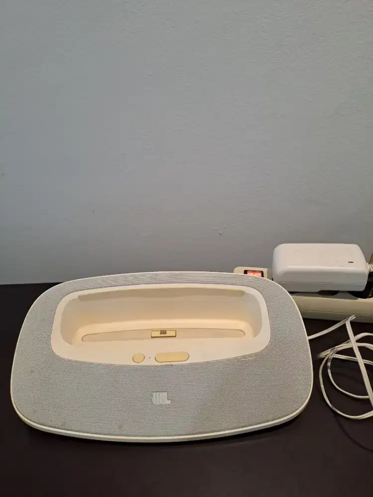 Jbl Onbeat On beat Mini Speaker dock untuk Iphone Ipad Ipod