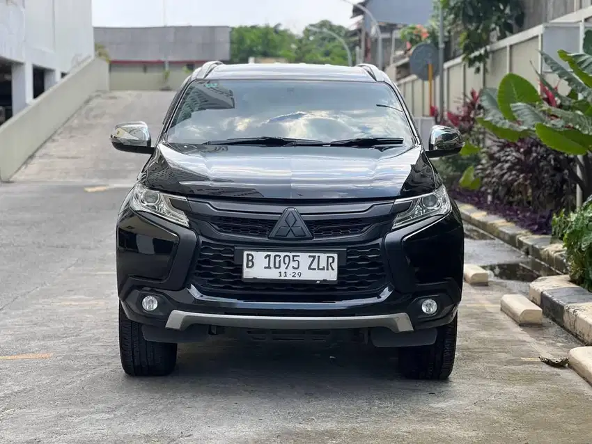 Mitsubishi Pajero Sport Exceed 2019 Hitam