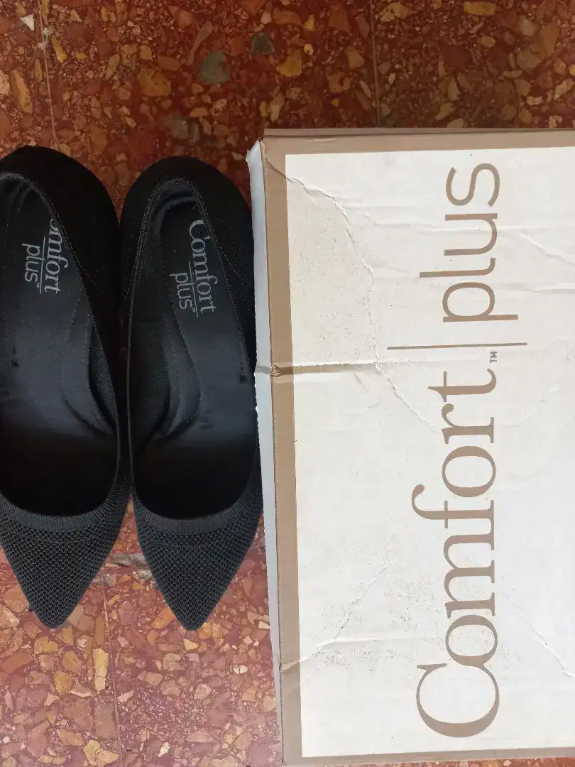 Sepatu hitam utk kerja