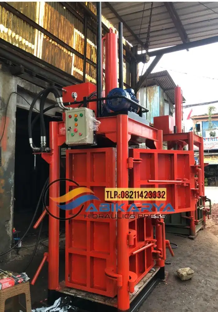 Mesin press hidrolik pet/kardus/pasti serba guna