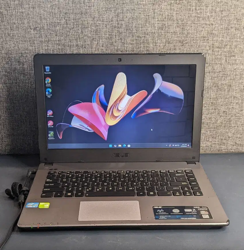 Asus X450C Core i3-3217U Ram 10GB/SSD/120GB &NVIDIA