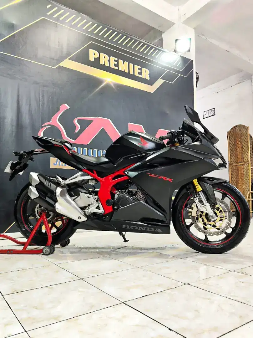 Honda CBR250RR STD TH 2019 MATTE BLACK auto kenceng