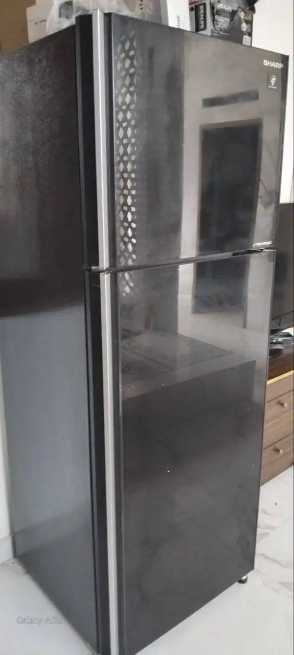 Kulkas Sharp 2 pintu Like New