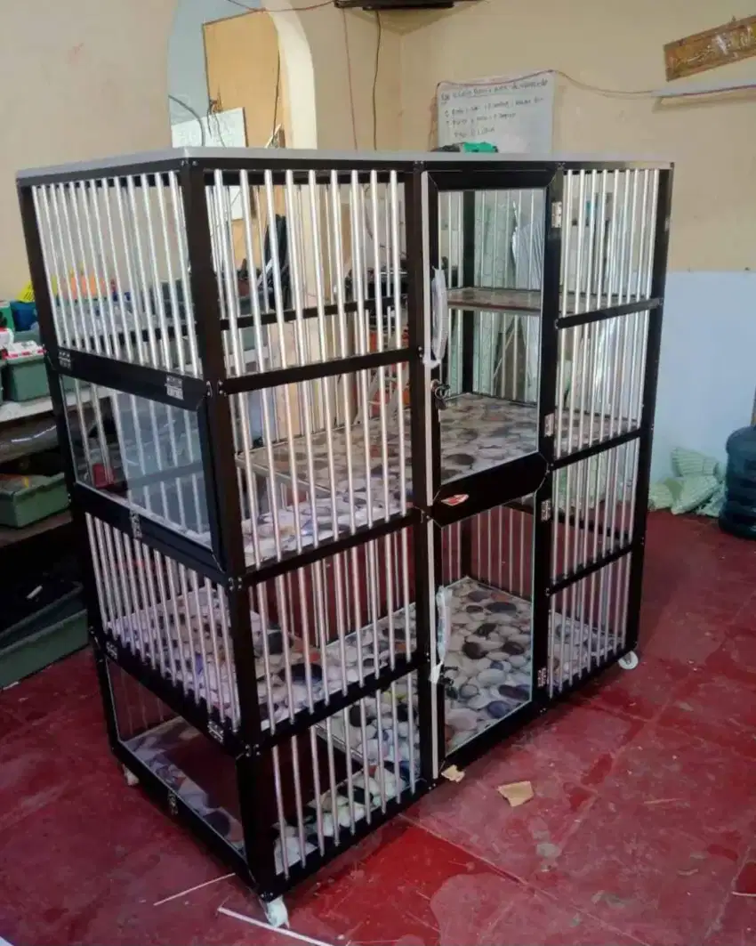 Kandang kucing besar