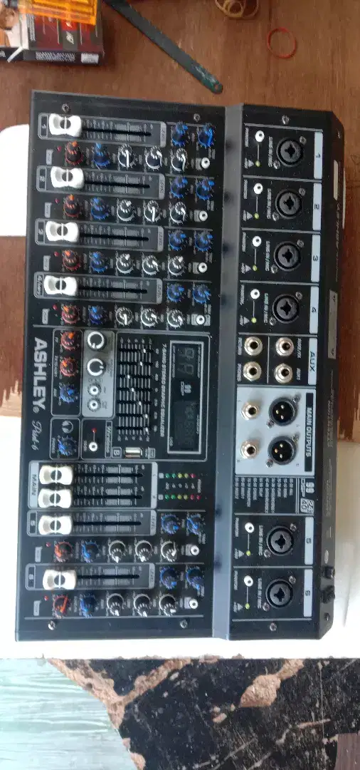 mixer ashley point 6