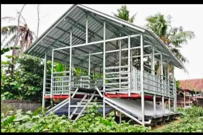 Buat rangka atap kandang ayam baja ringan terpasang