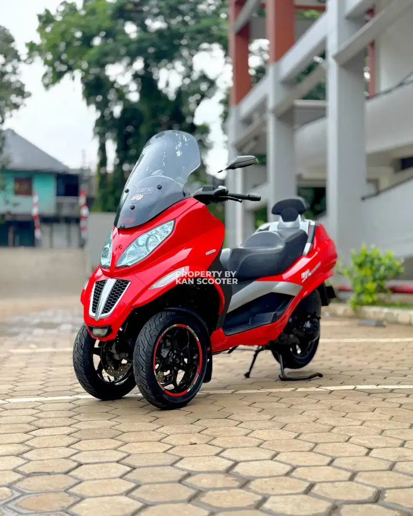 PIAGGIO MP3 250 RST AT 2011 BERGARANSI