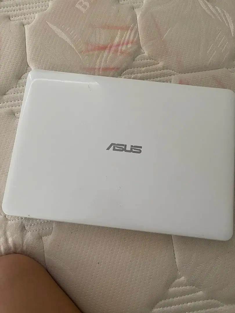 Laptop asus x441u