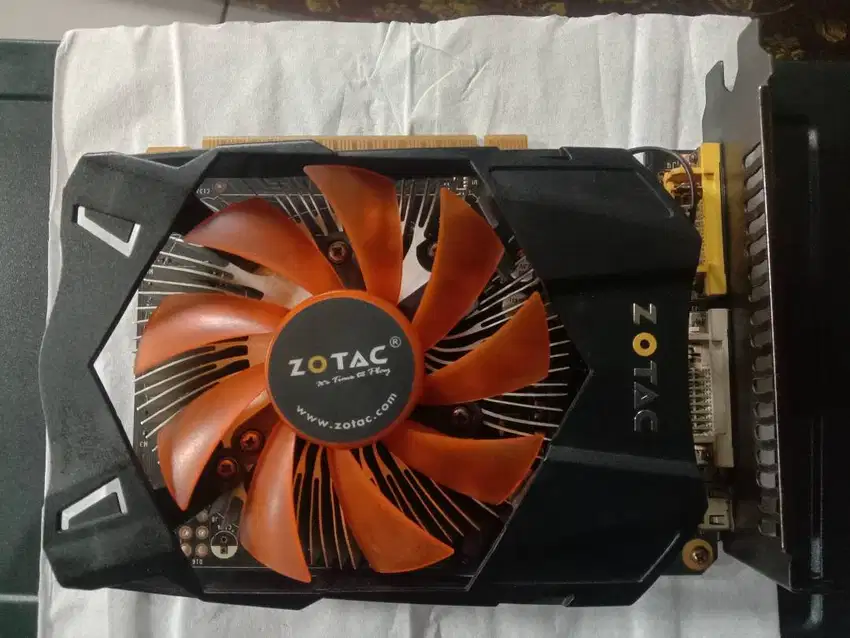 VGA ZOTAC 1GB DDR5 kondisi lancar, msh di pake