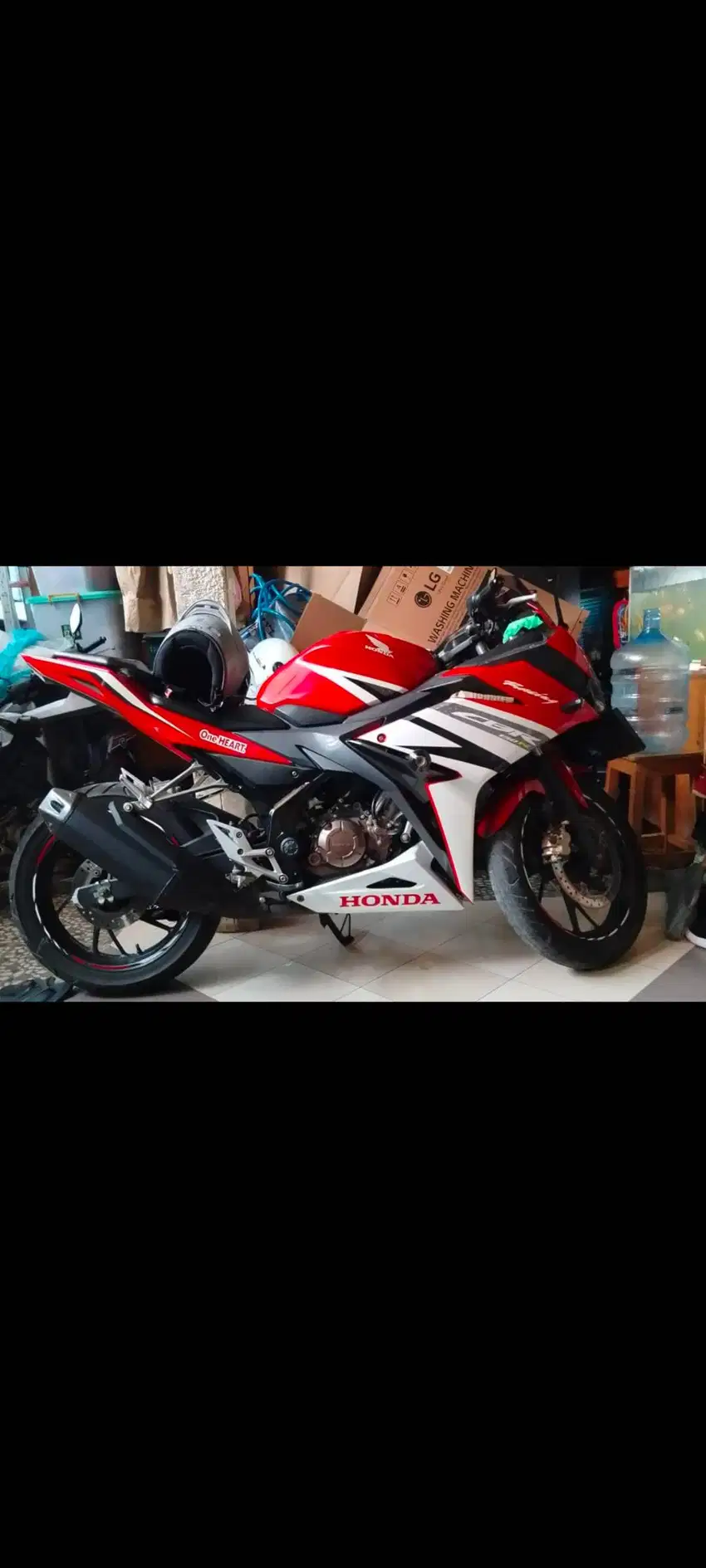 Dijual motor honda CBR 150R 2016