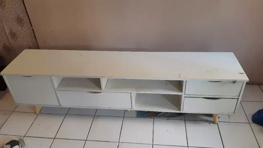 Jual cepat meja lemari tv minimalis langsung aja ditanya