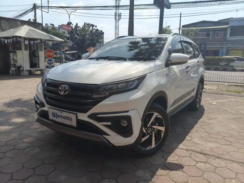 Like New TDP 11JT Toyota Rush 1.5 S GR Sport Bensin-MT 2023 Putih