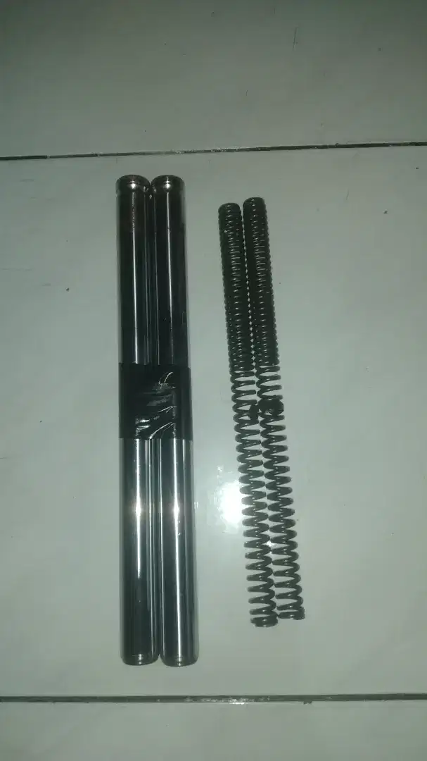 As shok+per copotan vario 125 lokasi jurang mangu barat pondok aren