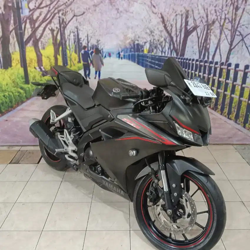 YAMAHA R15 2018