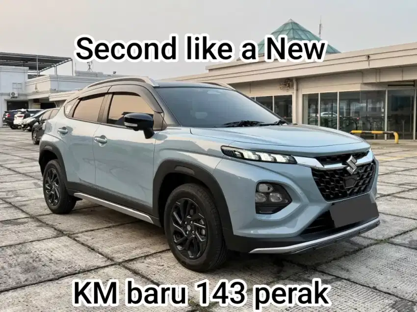 (LOW KM 143 perak SEPERTI BARU) Suzuki Fronx 1.2 SGX HYBRID 2025