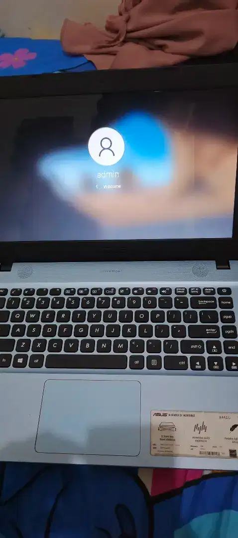 Laptop Asus x441u